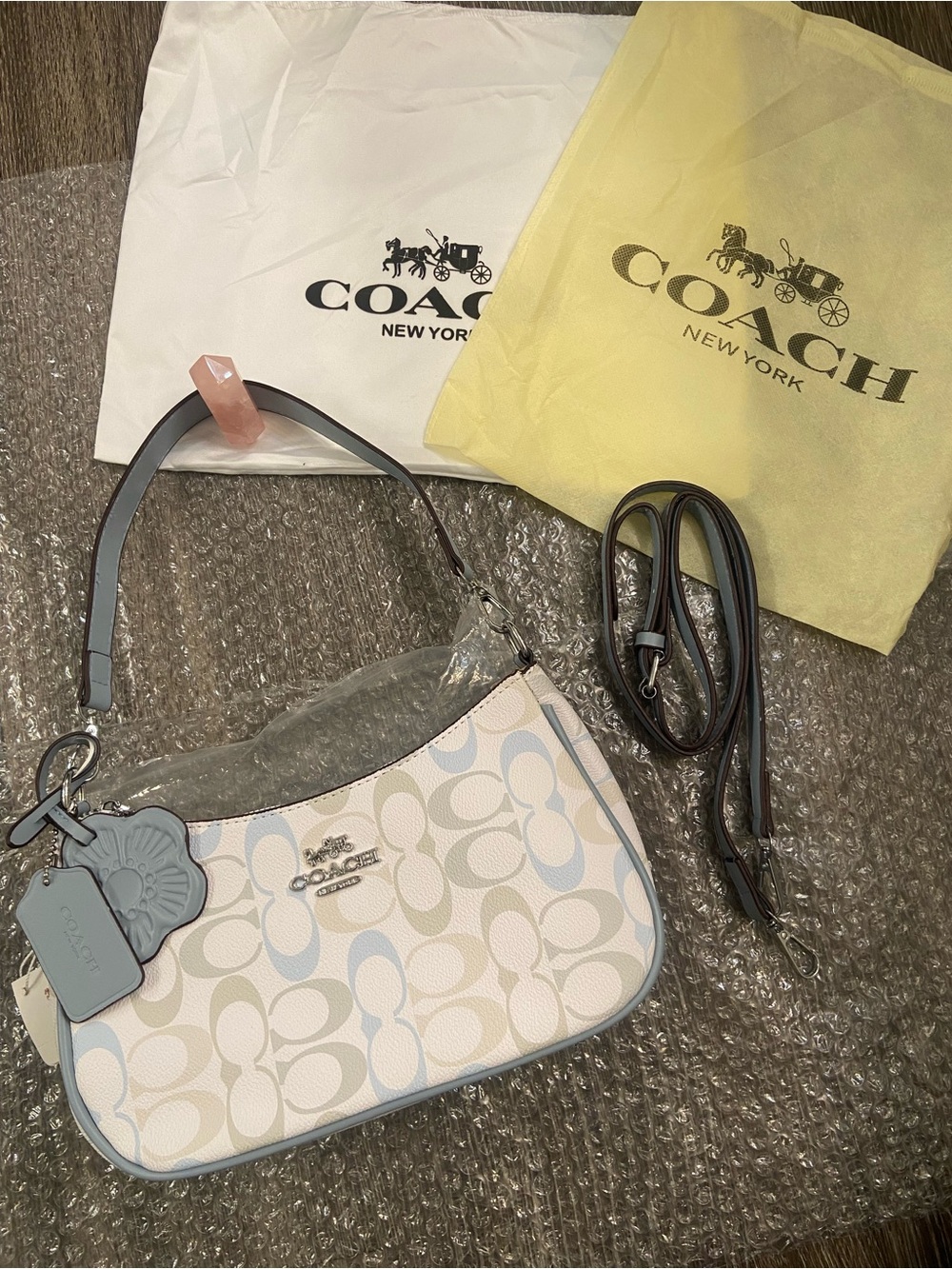 White Coach Shoulder bag
